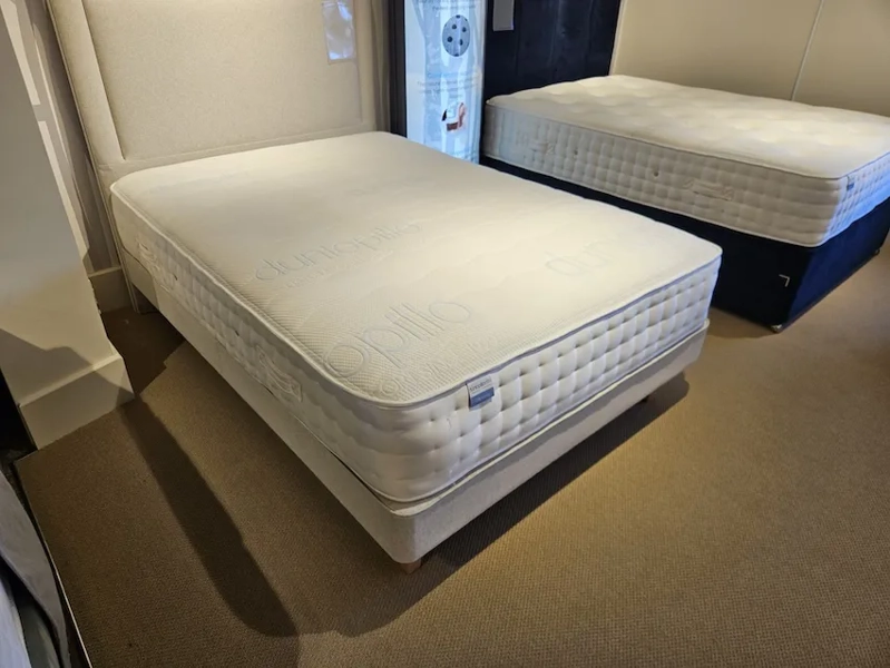 Clearance: 135 x 190cm Dunlopillo Elite Luxury Mattress