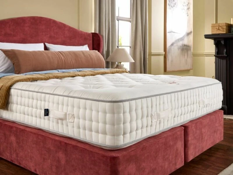 Harrison Spinks Ruby 12500 Divan